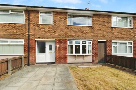 3 bedroom Mid Terrace House for sale