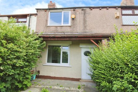 New Street, 2 bedroom Mid Terrace House for sale, £120,000