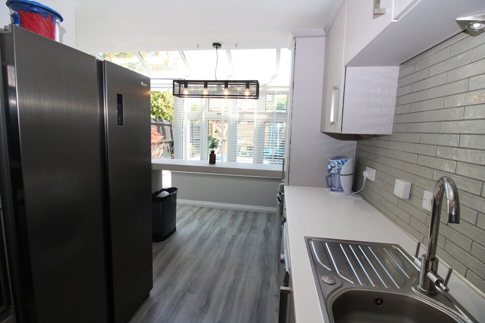 Kitchen / Breakfast Room
