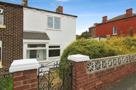 2 bedroom End Terrace House for sale