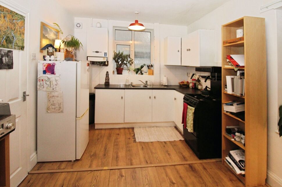 Kitchen / Dining Area