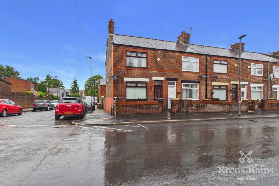 Main image of 2 bedroom End Terrace House to rent, Doulton Street, St. Helens, Merseyside, WA10
