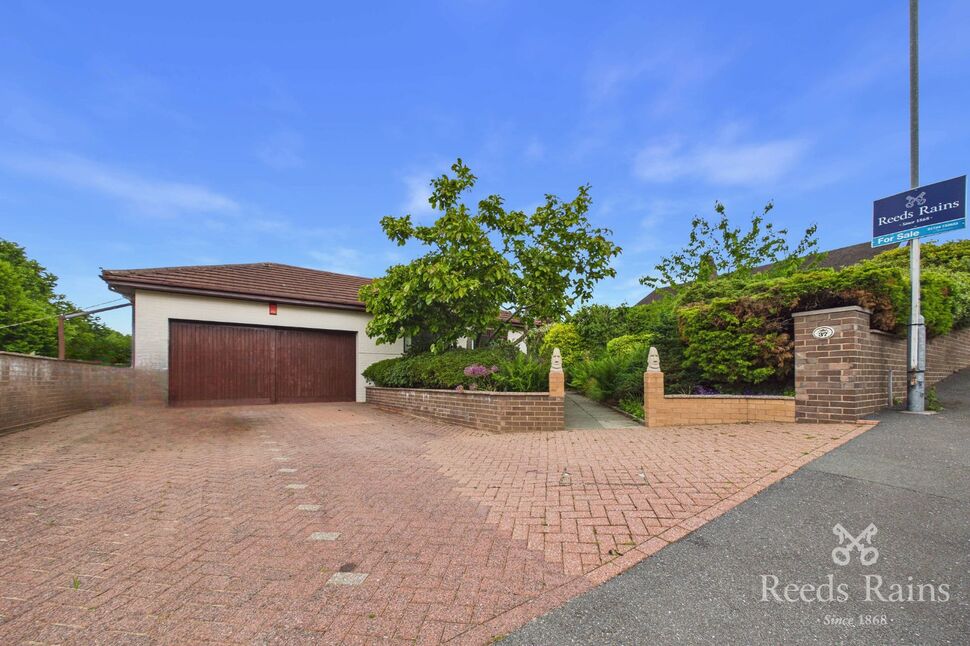 Main image of 5 bedroom Detached Bungalow for sale, Eccleston Gardens, St. Helens, Merseyside, WA10