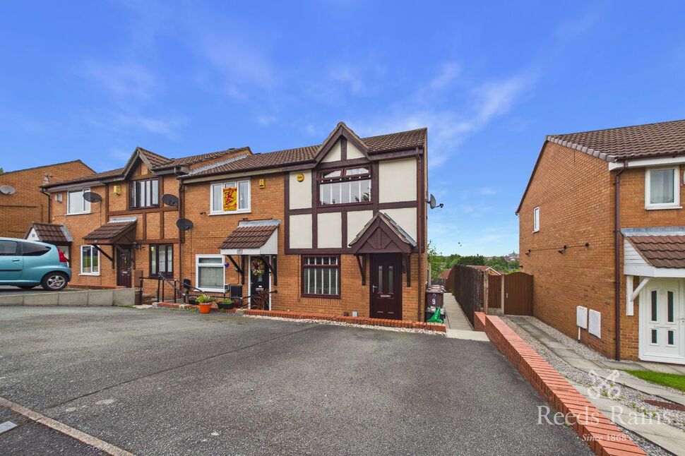 2 bedroom End Terrace House for sale