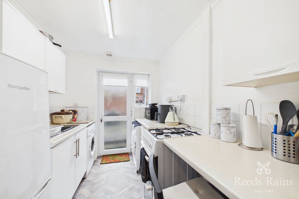 Kitchen / Breakfast Area