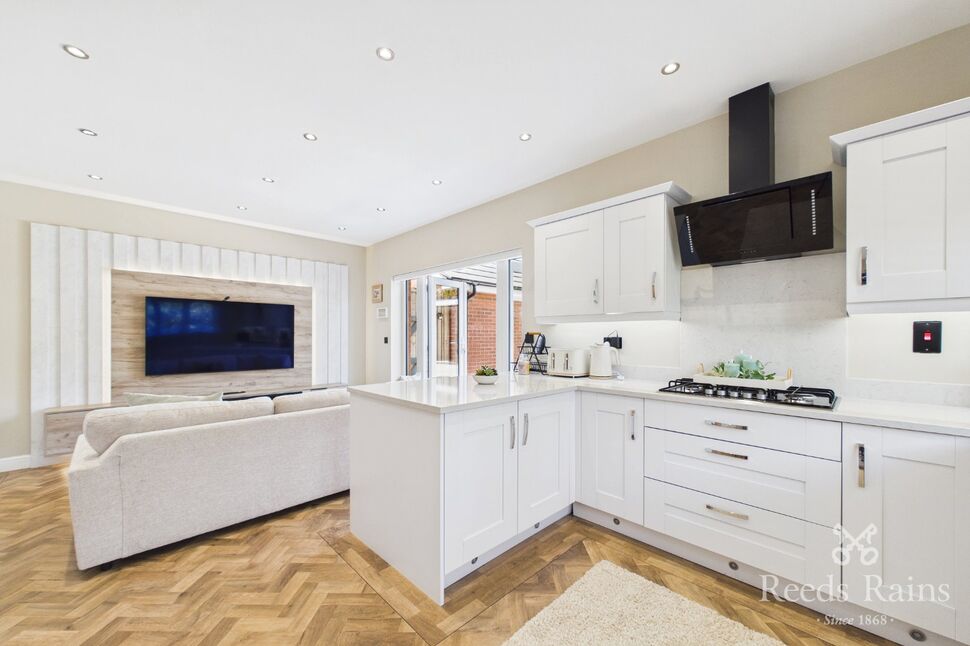 Kitchen / Diner