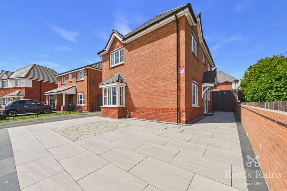 Main image of 4 bedroom Detached House for sale, Collins Green Drive, St. Helens, Merseyside, WA9