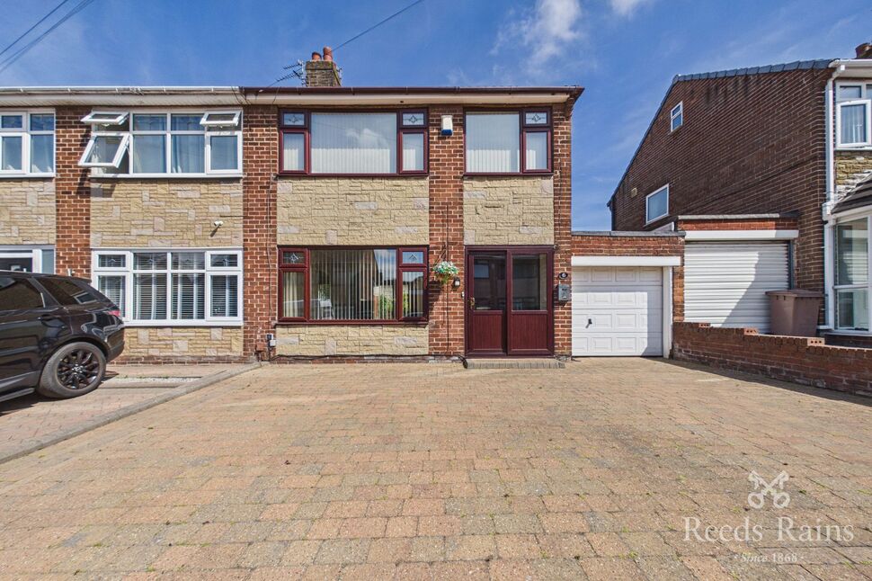 Main image of 3 bedroom Semi Detached House for sale, Broadgate Avenue, St. Helens, Merseyside, WA9