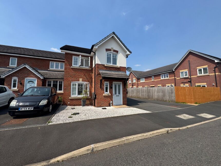 Main image of 3 bedroom End Terrace House for sale, Malden Road, Newton-le-Willows, Merseyside, WA12