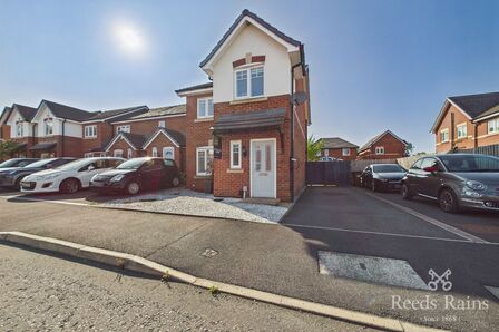 3 bedroom End Terrace House for sale