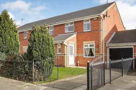 Beamsley Way, 3 bedroom Semi Detached House to rent, £850 pcm