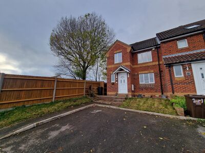 3 bedroom End Terrace House to rent