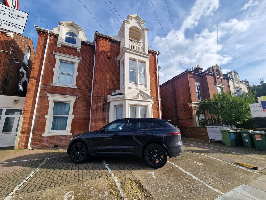 Main image of 1 bedroom Flat to rent, St. Andrews Road, Southsea, Hampshire, PO5