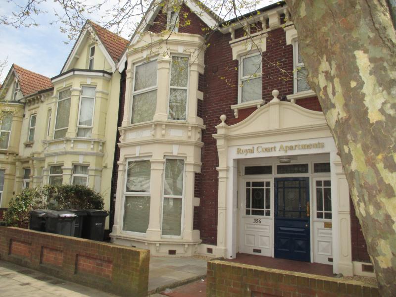 Main image of 1 bedroom Flat to rent, London Road, Portsmouth, PO2