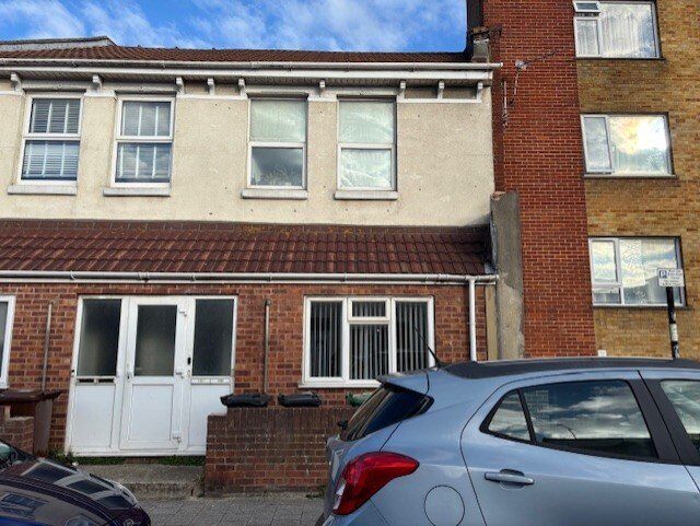 Main image of 1 bedroom Flat to rent, Fawcett Road, Southsea, Hampshire, PO4