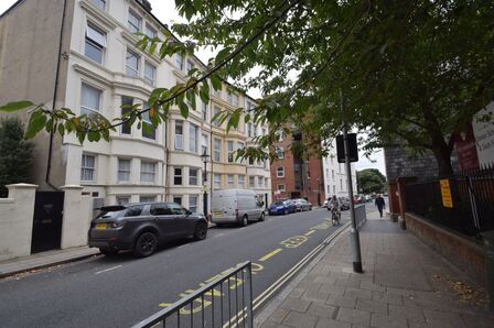 1 bedroom  Flat to rent