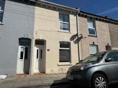 Reginald Road, 3 bedroom Mid Terrace House to rent, £1,395 pcm