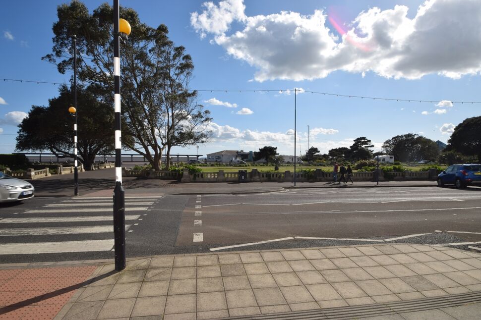 Main image of 2 bedroom Flat to rent, South Parade, Southsea, Hampshire, PO5