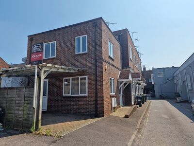 Highland Road, 2 bedroom End Terrace House for sale, £240,000