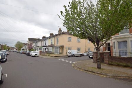 Inglis Road, 3 bedroom End Terrace House for sale, £415,000