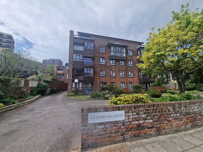 Eastern Villas Road, 1 bedroom  Flat for sale, £130,000