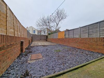 Edmund Road, 3 bedroom Mid Terrace House for sale, £264,000