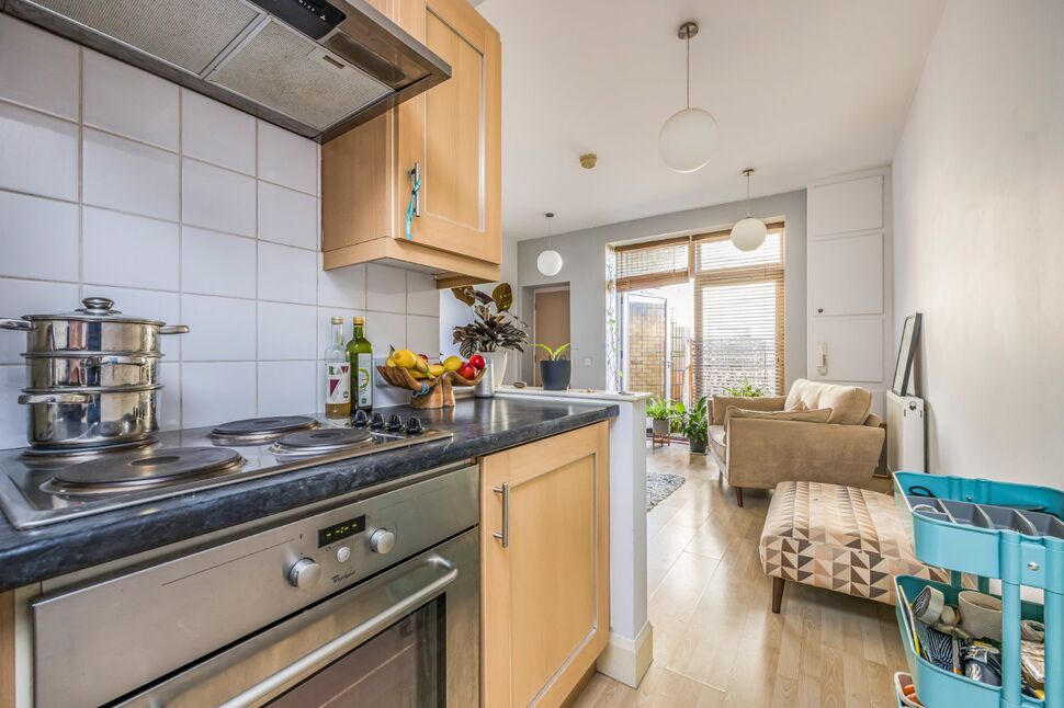 1 bedroom Flat for sale, Wilton Place, Southsea, PO5 £175,000