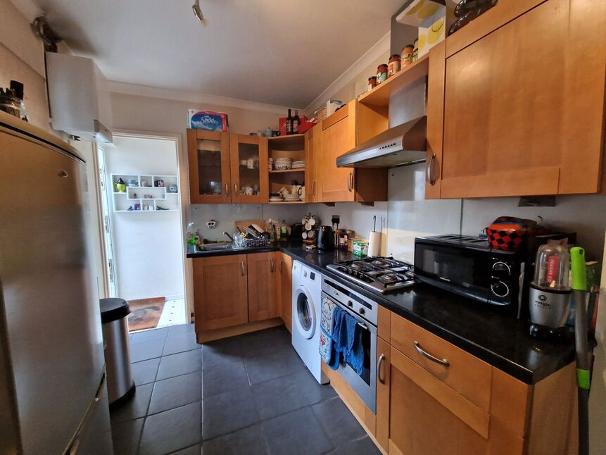 2 bedroom Mid Terrace House for sale, Sutherland Road, Southsea, PO4