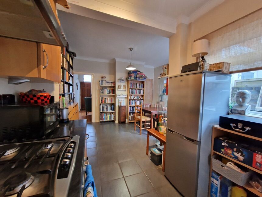 2 bedroom Mid Terrace House for sale, Sutherland Road, Southsea, PO4