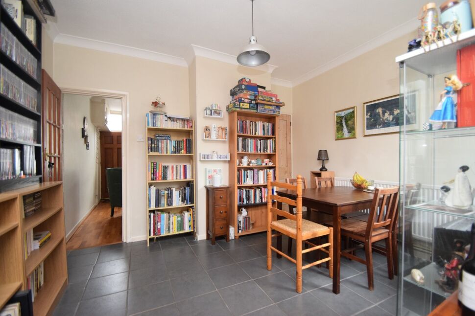 2 bedroom Mid Terrace House for sale, Sutherland Road, Southsea, PO4