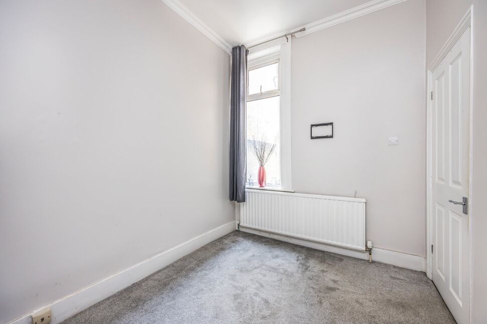 3 bedroom Semi Detached House for sale, Laburnum Grove, Portsmouth, PO2