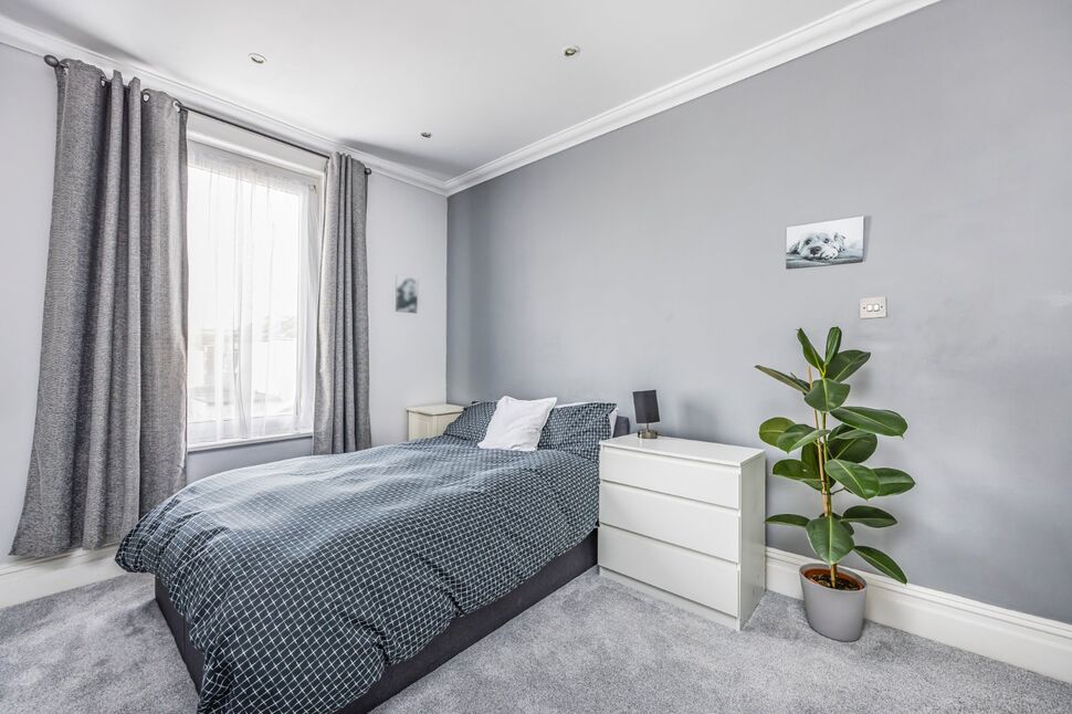 3 bedroom Semi Detached House for sale, Laburnum Grove, Portsmouth, PO2