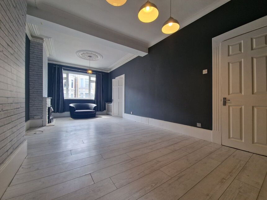 Main image of 3 bedroom Mid Terrace House for sale, New Road, Portsmouth, Hampshire, PO2
