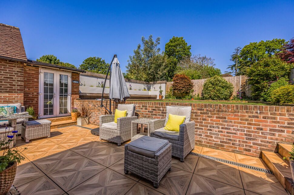 4 bedroom Semi Detached House for sale, Lower Road, Havant, PO9 £595,000