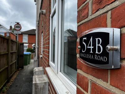 Anglesea Road, 1 bedroom  Flat to rent, £925 pcm