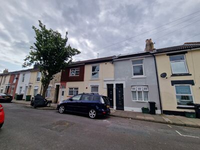 Glencoe Road, 2 bedroom Mid Terrace House to rent, £1,200 pcm