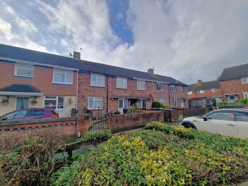 Main image of 3 bedroom Mid Terrace House for sale, Marchwood Road, Havant, Hampshire, PO9