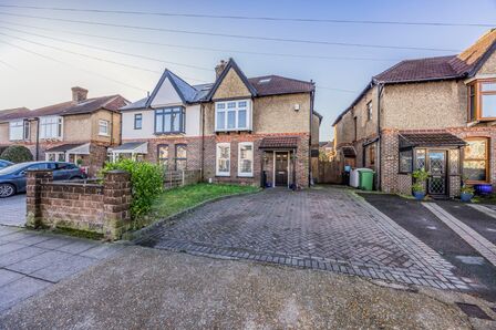 Goldsmith Avenue, 4 bedroom Semi Detached House for sale, £455,000