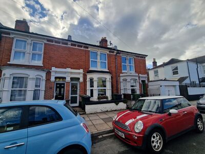 Woodmancote Road, 1 bedroom  Flat for sale, £155,000