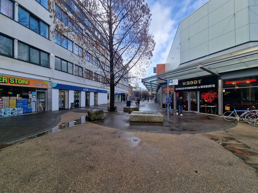 Main image of 1 bedroom Flat to rent, Arundel Street, Portsmouth, Hampshire, PO1