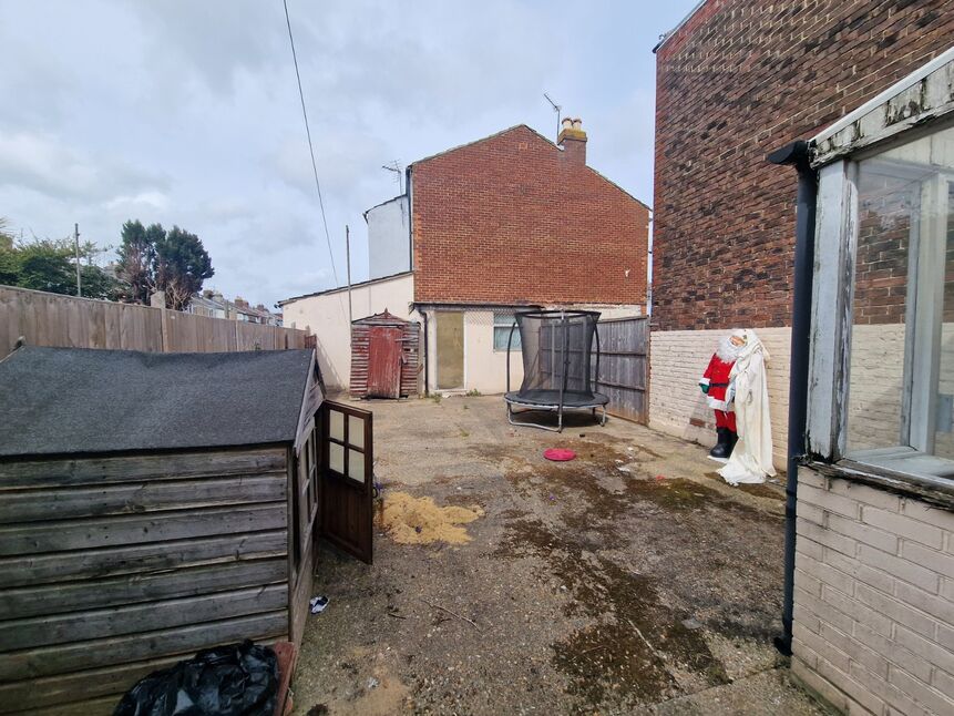 Image 12