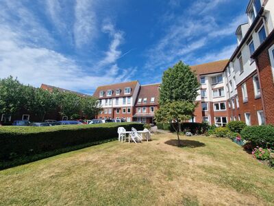 1 bedroom  Flat for sale