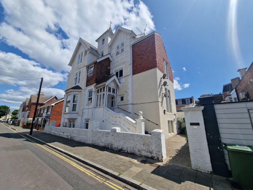 1 bedroom  Flat for sale
