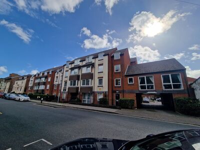 Cottage Grove, 1 bedroom  Flat for sale, £55,000