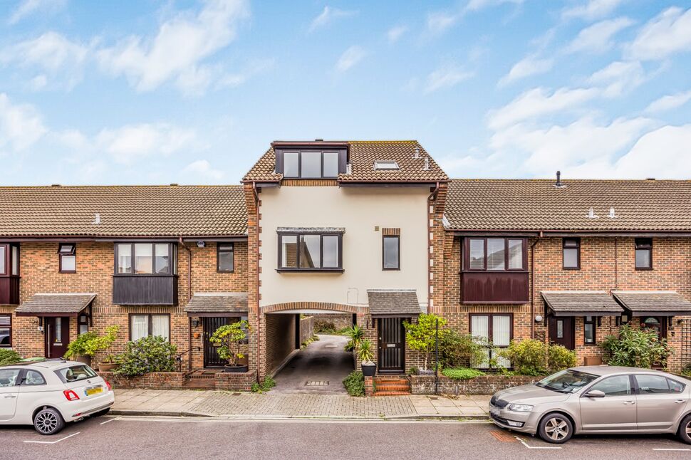 Main image of 3 bedroom End Terrace House for sale, Penny Street, Portsmouth, Hampshire, PO1