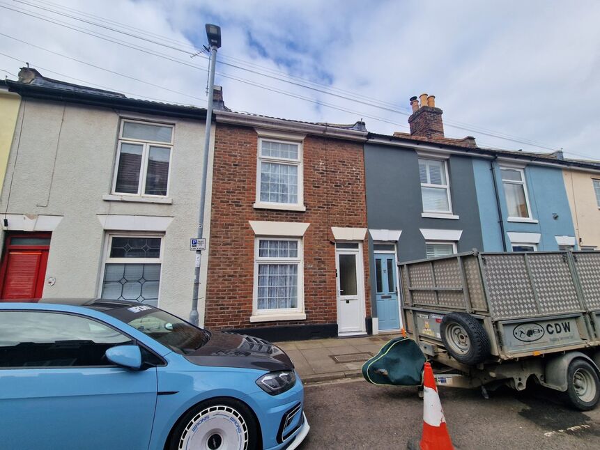 Main image of 2 bedroom Mid Terrace House for sale, Brompton Road, Southsea, Hampshire, PO4