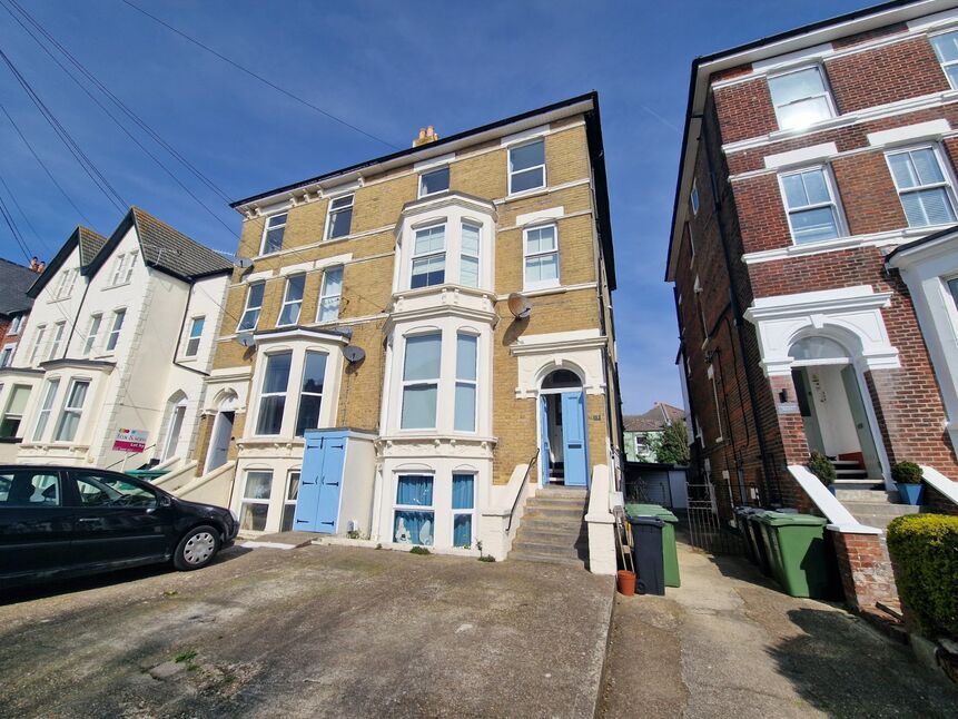 Main image of 2 bedroom Flat to rent, Salisbury Road, Southsea, Hampshire, PO4