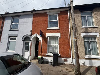 Percy Road, 3 bedroom Mid Terrace House for sale, &pound;225,000