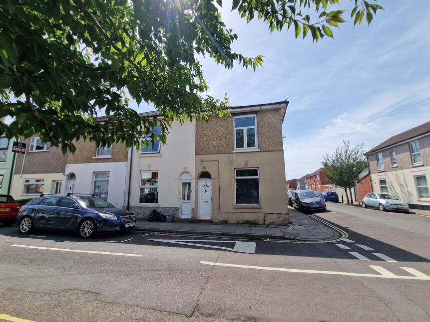 Main image of 4 bedroom End Terrace House for sale, Binsteed Road, Portsmouth, Hampshire, PO2