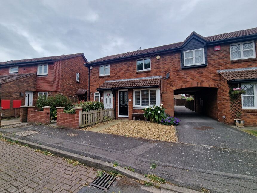 Main image of 3 bedroom End Terrace House to rent, Lidiard Gardens, Southsea, Hampshire, PO4